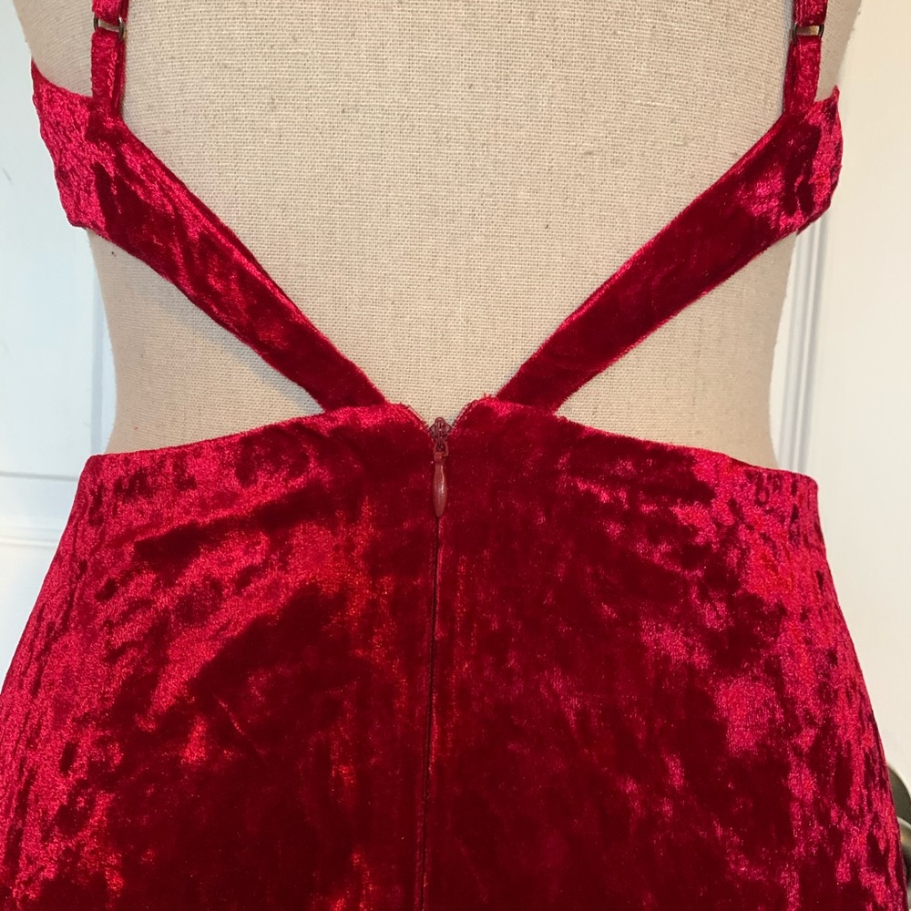 ❌DONATED❌Burgundy Red Velvet V-neck Criss Cross Back Straps Lined Maxi Dress - Picture 9 of 14